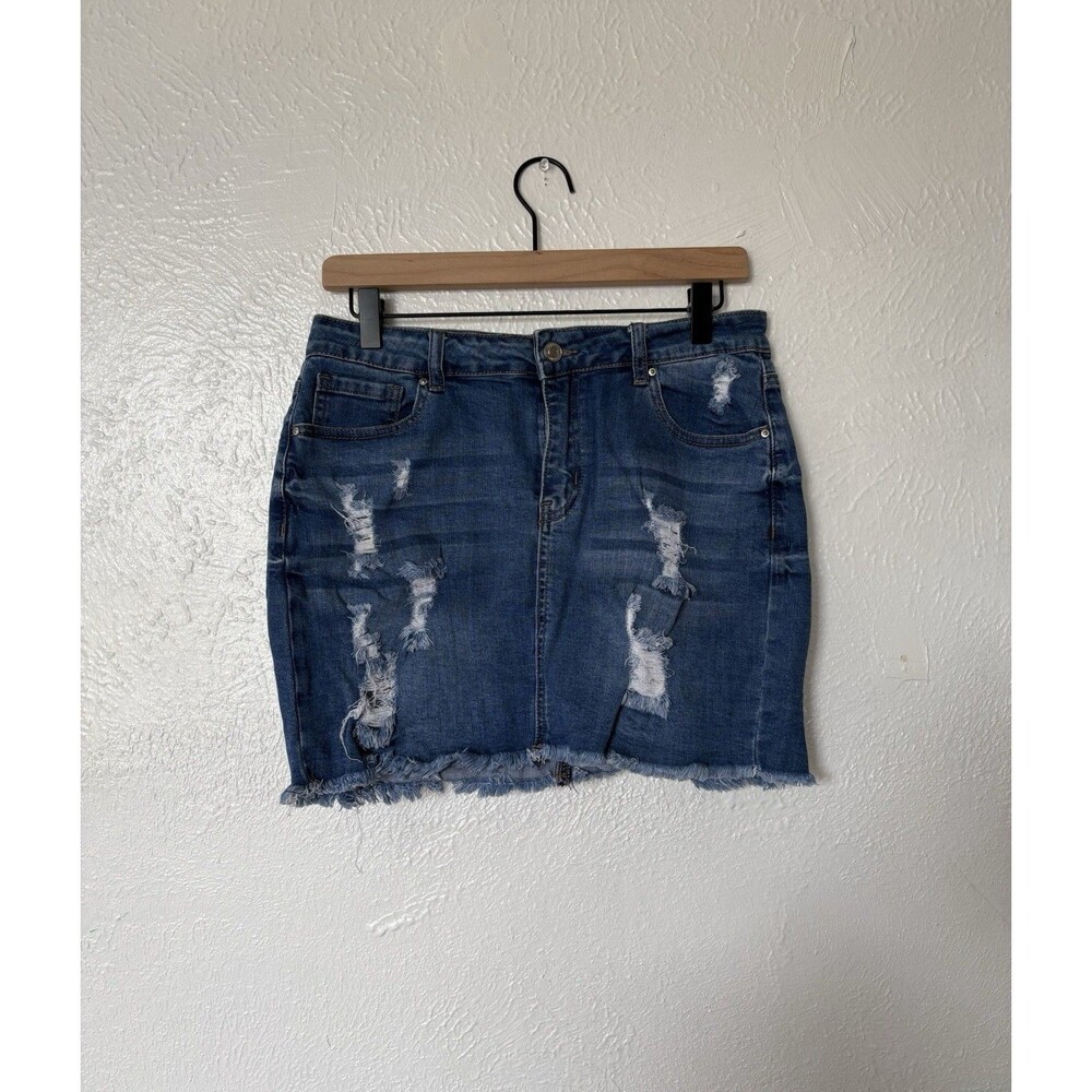 WAX JEAN Women’s Distressed Denim Mini Skirt Size Large